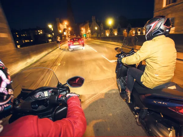 Les motos et les voitures bruyantes interdites de circuler de nuit à Alger